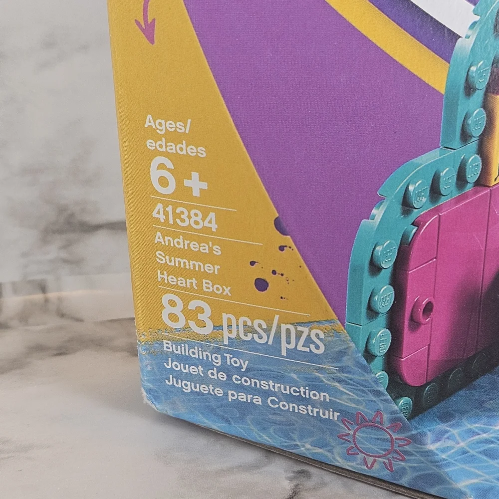 New In Box Lego Friends #41384 Andrea's Summer Heart Box